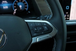 Volkswagen Atlas 2.0T SE w/Technology 4MOTION 2026