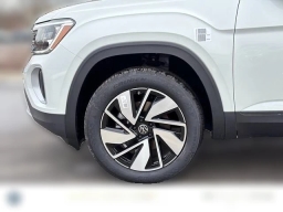 Volkswagen Atlas 2.0T SE w/Technology 4MOTION 2026