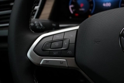 Volkswagen Atlas 2.0T SE w/Technology 4MOTION 2026