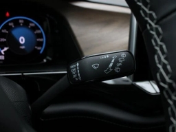 Volkswagen Atlas 2.0T SE w/Technology 4MOTION 2026