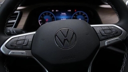 Volkswagen Atlas 2.0T SE w/Technology 4MOTION 2026