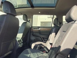 Volkswagen Atlas 2.0T SE w/Technology 4MOTION 2026