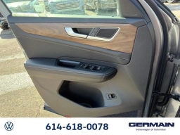 Volkswagen Atlas 2.0T SE w/Technology 4MOTION 2026