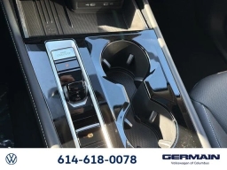 Volkswagen Atlas 2.0T SE w/Technology 4MOTION 2026