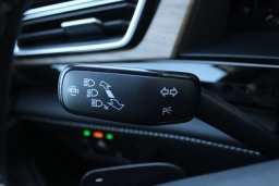 Volkswagen Atlas 2.0T SE w/Technology 4MOTION 2026