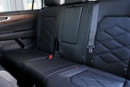 Volkswagen Atlas 2.0T SE w/Technology 4MOTION 2026