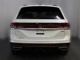 Volkswagen Atlas 2.0T SE w/Technology 4MOTION 2026