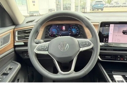 Volkswagen Atlas 2.0T SE w/Technology 4MOTION 2026