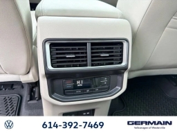 Volkswagen Atlas 2.0T SE w/Technology 4MOTION 2026