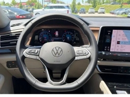 Volkswagen Atlas 2.0T SE w/Technology 4MOTION 2026