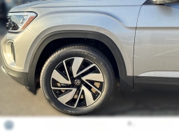 Volkswagen Atlas 2.0T SE w/Technology 4MOTION 2026