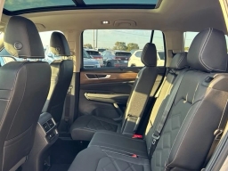 Volkswagen Atlas 2.0T SE w/Technology 4MOTION 2026