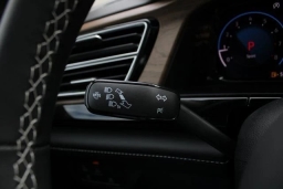 Volkswagen Atlas 2.0T SE w/Technology 4MOTION 2026