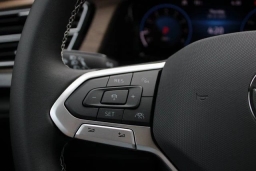 Volkswagen Atlas 2.0T SE w/Technology 4MOTION 2026