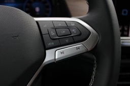 Volkswagen Atlas 2.0T SE w/Technology 4MOTION 2026