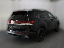 Volkswagen Atlas 2.0T SE w/Technology 4MOTION 2026