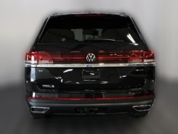 Volkswagen Atlas 2.0T SE w/Technology 4MOTION 2026