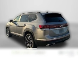 Volkswagen Atlas 2.0T SE w/Technology 4MOTION 2026