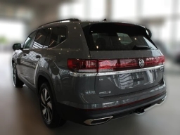 Volkswagen Atlas 2.0T SE w/Technology 4MOTION 2026