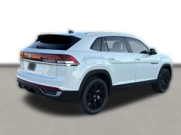 Volkswagen Atlas Cross Sport 2.0T SE w/Technology FWD 2026