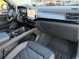 Volkswagen Atlas Cross Sport 2.0T SE w/Technology FWD 2026