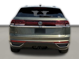 Volkswagen Atlas Cross Sport 2.0T SE w/Technology FWD 2026