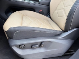 Volkswagen Atlas Cross Sport 2.0T SE w/Technology FWD 2026