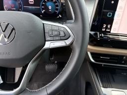 Volkswagen Atlas Cross Sport 2.0T SE w/Technology FWD 2026