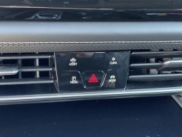 Volkswagen Atlas Cross Sport 2.0T SE w/Technology FWD 2026