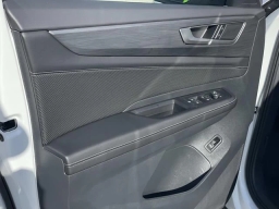 Volkswagen Atlas Cross Sport 2.0T SE w/Technology FWD 2026