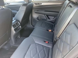 Volkswagen Atlas Cross Sport 2.0T SE w/Technology FWD 2026