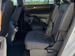 Volkswagen Atlas 2.0T SE w/Technology FWD 2026