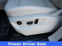 Volkswagen Atlas 2.0T SE w/Technology FWD 2026