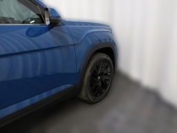 Volkswagen Atlas 2.0T SE w/Technology FWD 2026