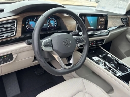 Volkswagen Atlas 2.0T SE w/Technology FWD 2026