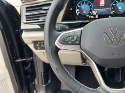 Volkswagen Atlas 2.0T SE w/Technology FWD 2026