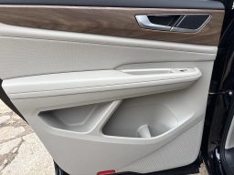 Volkswagen Atlas 2.0T SE w/Technology FWD 2026