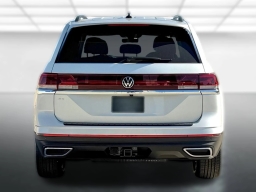 Volkswagen Atlas 2.0T SE w/Technology FWD 2026