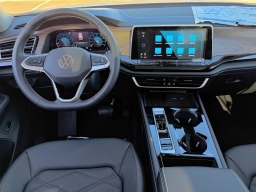 Volkswagen Atlas 2.0T SE w/Technology FWD 2026