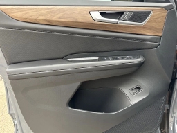 Volkswagen Atlas 2.0T SE w/Technology FWD 2026