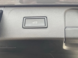 Volkswagen Atlas 2.0T SE w/Technology FWD 2026