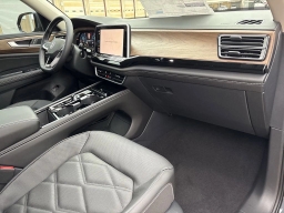 Volkswagen Atlas 2.0T SE w/Technology FWD 2026