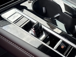 Volkswagen Atlas 2.0T SE w/Technology FWD 2025