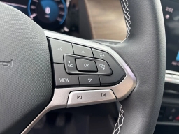 Volkswagen Atlas 2.0T SE w/Technology FWD 2025