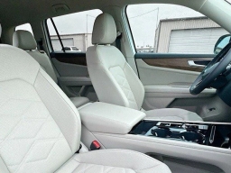 Volkswagen Atlas 2.0T SE w/Technology FWD 2025