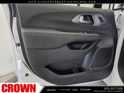 Chrysler Pacifica Select FWD 2026