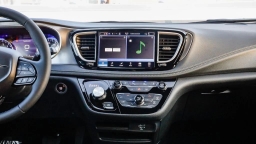 Chrysler Pacifica Select FWD 2026