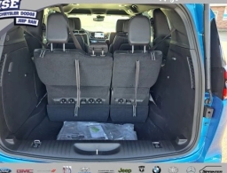 Chrysler Pacifica Select FWD 2026