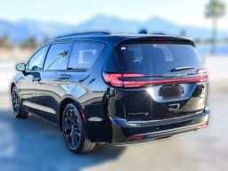 Chrysler Pacifica Select FWD 2026