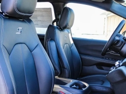 Chrysler Pacifica Select FWD 2026